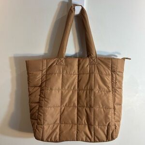 GAP Quilted Tote Bag in Camel Brown